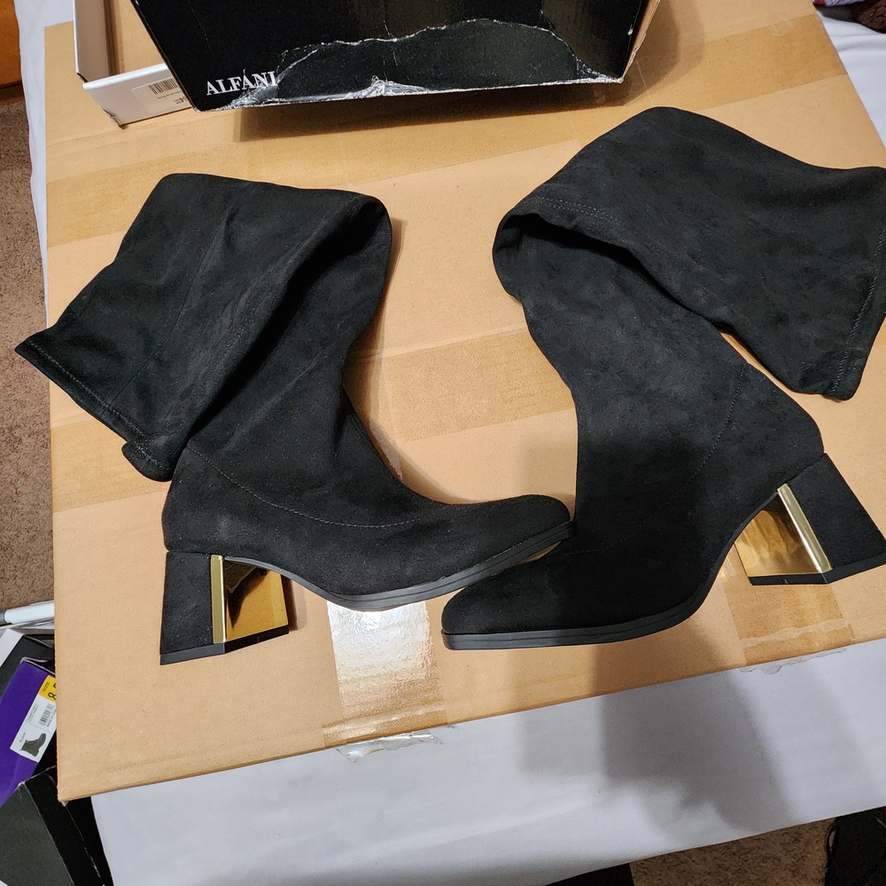 Elegant Black Women's Boots with Gold Heel